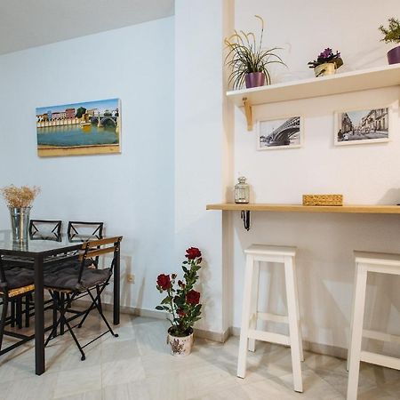 Apartament La Corrala De Triana Sewilla Zewnętrze zdjęcie